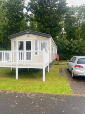 Blenheim 2 bed, 6 birth caravan family holiday home